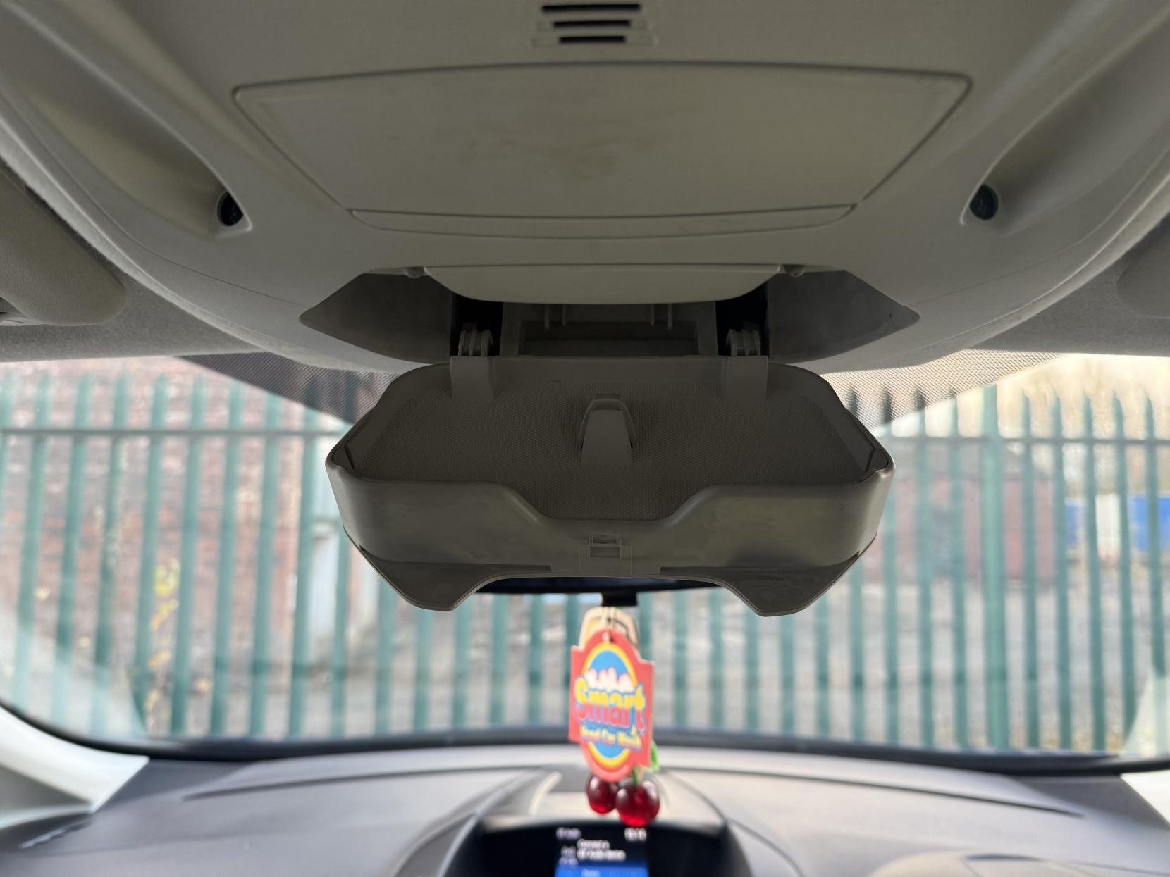 Ford Grand C-Max 1.5 TDCi Zetec MPV 5dr Diesel Powershift Euro 6 (s/s) (120 ps)