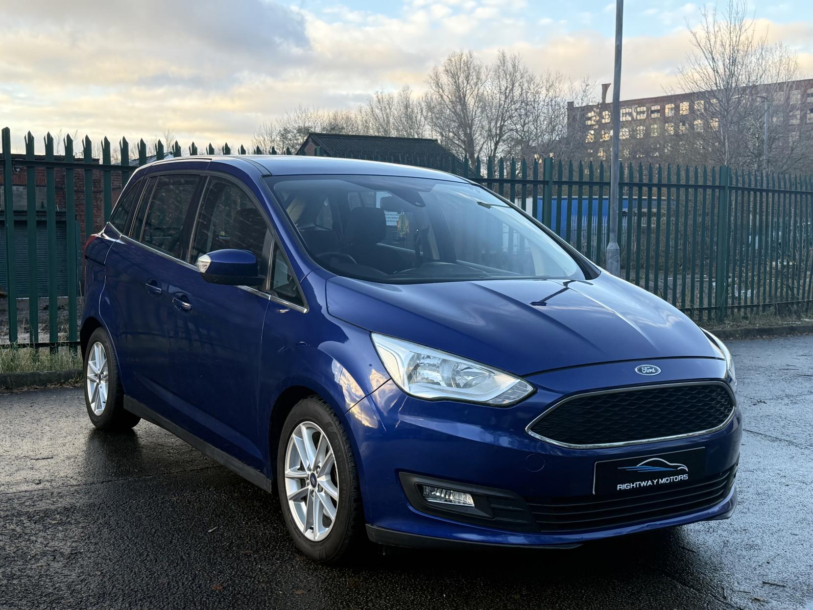 Ford Grand C-Max 1.5 TDCi Zetec MPV 5dr Diesel Powershift Euro 6 (s/s) (120 ps)
