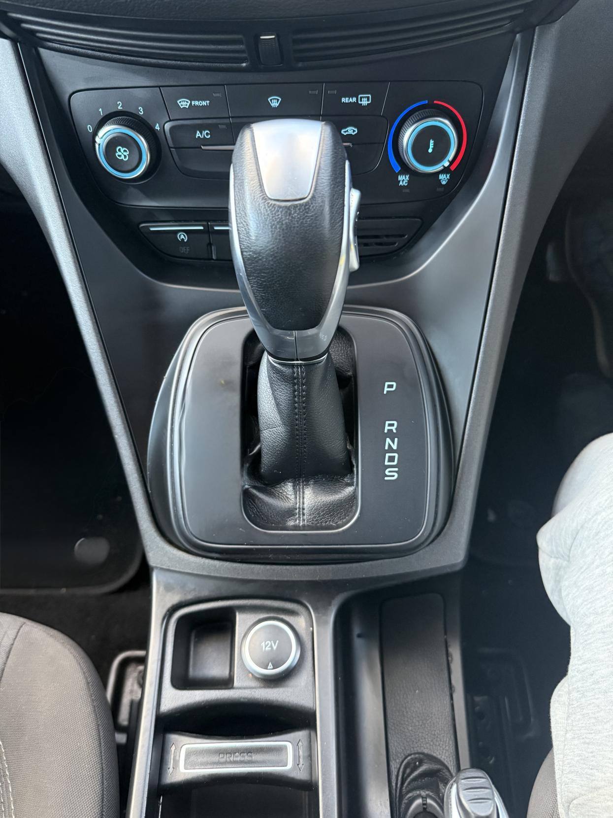 Ford Grand C-Max 1.5 TDCi Zetec MPV 5dr Diesel Powershift Euro 6 (s/s) (120 ps)