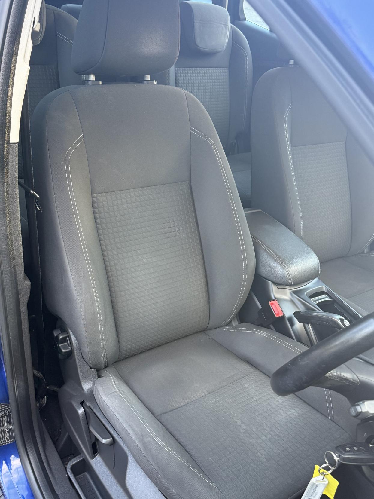 Ford Grand C-Max 1.5 TDCi Zetec MPV 5dr Diesel Powershift Euro 6 (s/s) (120 ps)