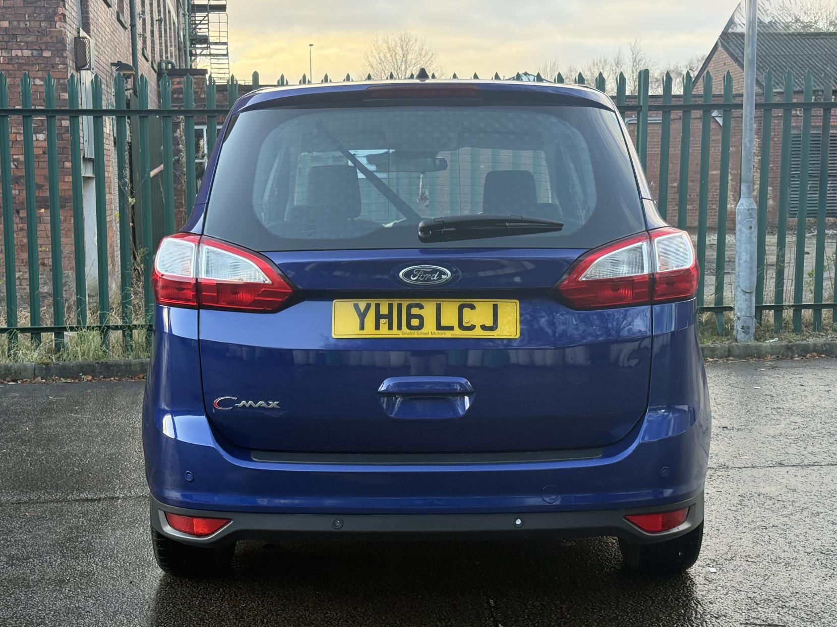 Ford Grand C-Max 1.5 TDCi Zetec MPV 5dr Diesel Powershift Euro 6 (s/s) (120 ps)