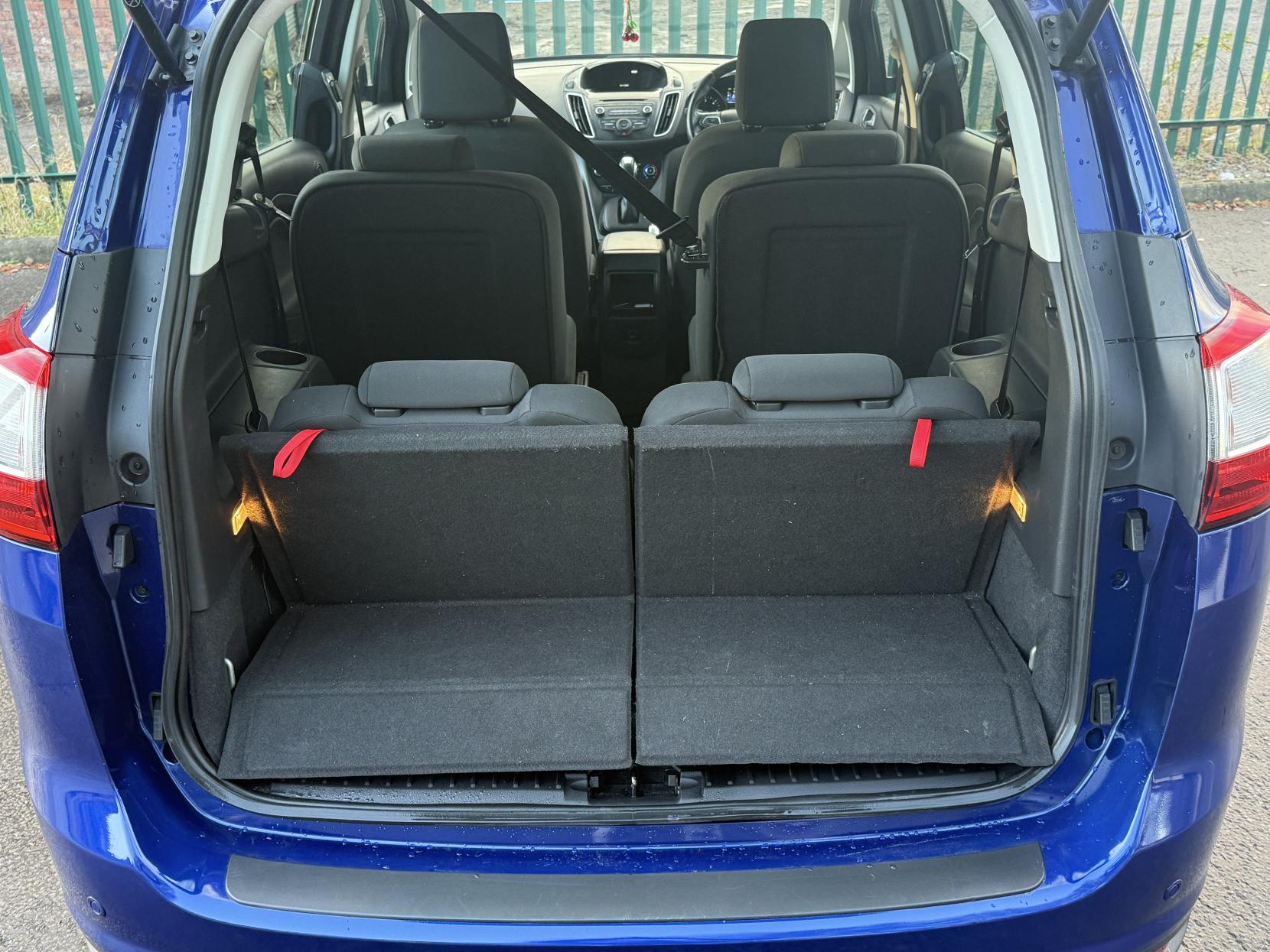 Ford Grand C-Max 1.5 TDCi Zetec MPV 5dr Diesel Powershift Euro 6 (s/s) (120 ps)