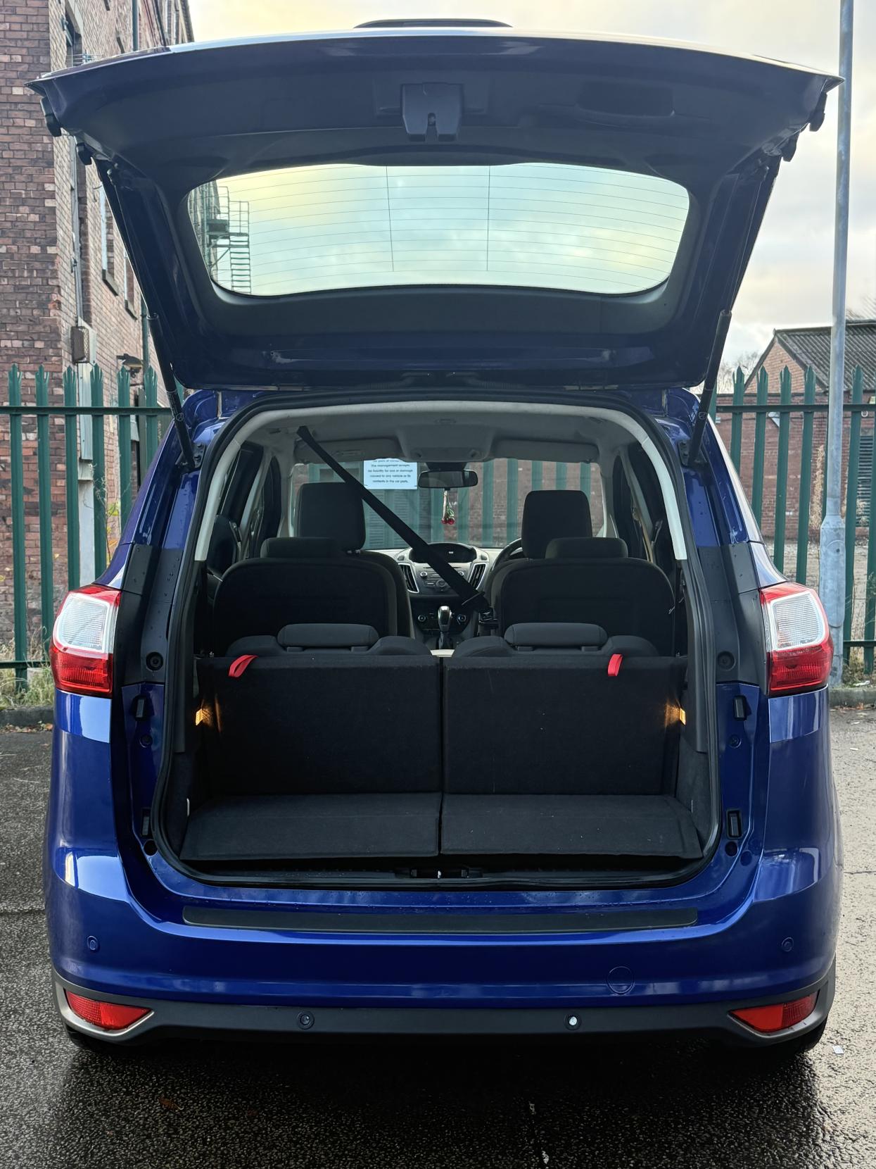 Ford Grand C-Max 1.5 TDCi Zetec MPV 5dr Diesel Powershift Euro 6 (s/s) (120 ps)