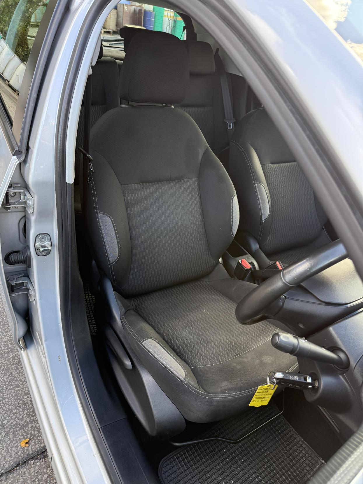 Peugeot 208 1.6 BlueHDi Active Hatchback 5dr Diesel Manual Euro 6 (75 ps)