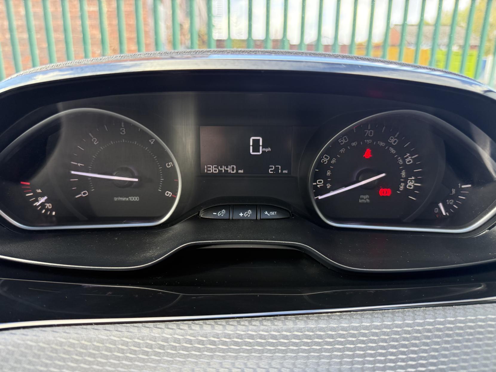 Peugeot 208 1.6 BlueHDi Active Hatchback 5dr Diesel Manual Euro 6 (75 ps)