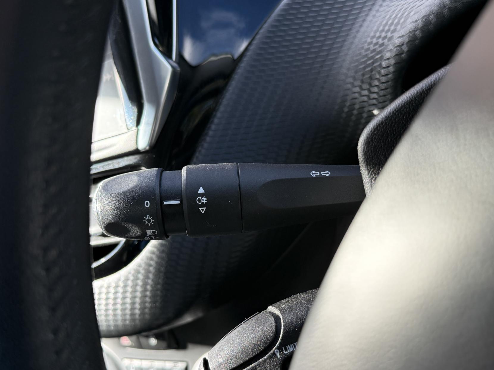 Peugeot 208 1.6 BlueHDi Active Hatchback 5dr Diesel Manual Euro 6 (75 ps)