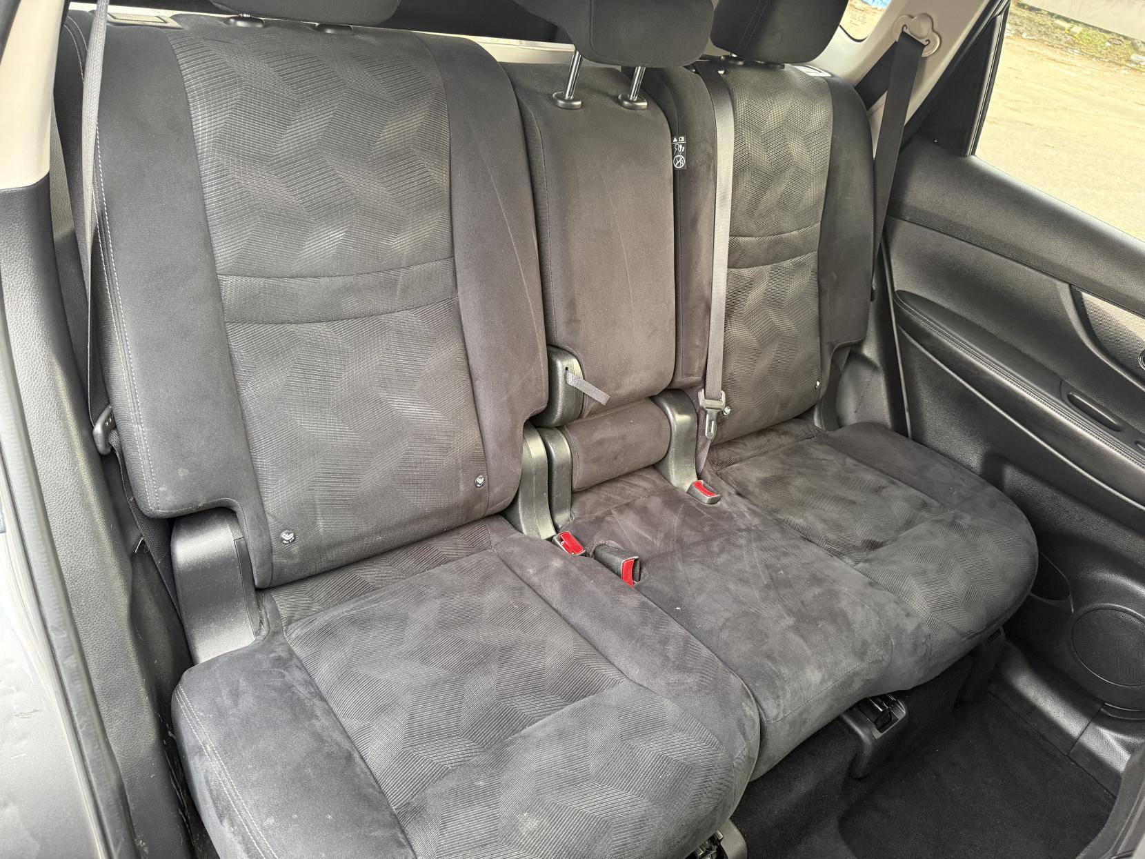 Nissan X-Trail 1.6 dCi N-Vision SUV 5dr Diesel Manual Euro 6 (s/s) (130 ps)