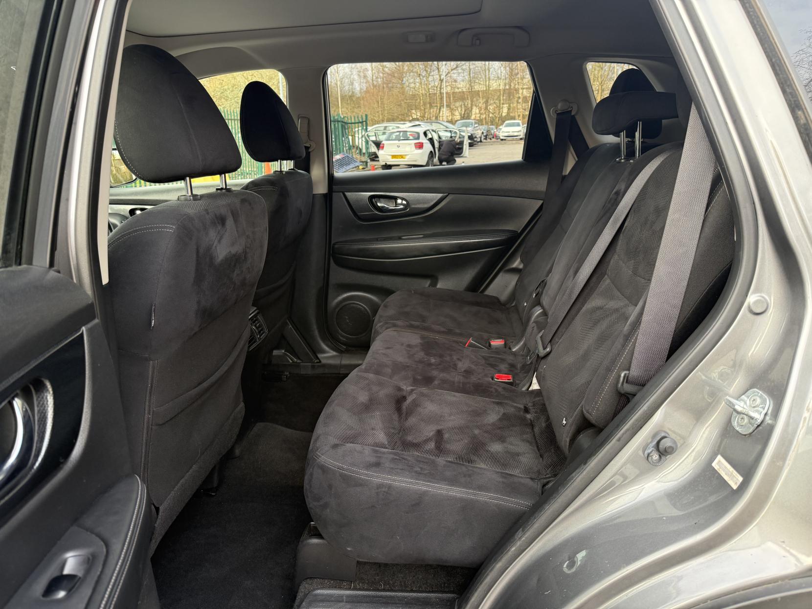 Nissan X-Trail 1.6 dCi N-Vision SUV 5dr Diesel Manual Euro 6 (s/s) (130 ps)