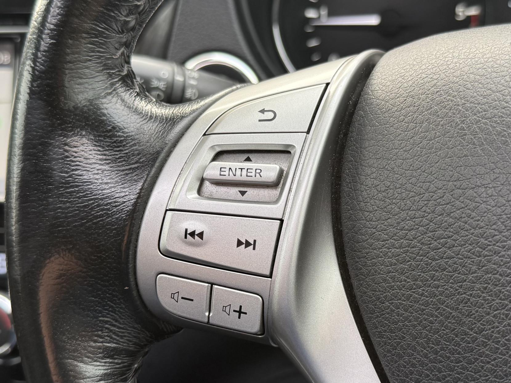 Nissan X-Trail 1.6 dCi N-Vision SUV 5dr Diesel Manual Euro 6 (s/s) (130 ps)