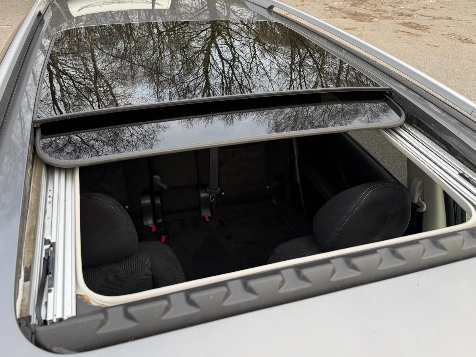 Nissan X-Trail 1.6 dCi N-Vision SUV 5dr Diesel Manual Euro 6 (s/s) (130 ps)