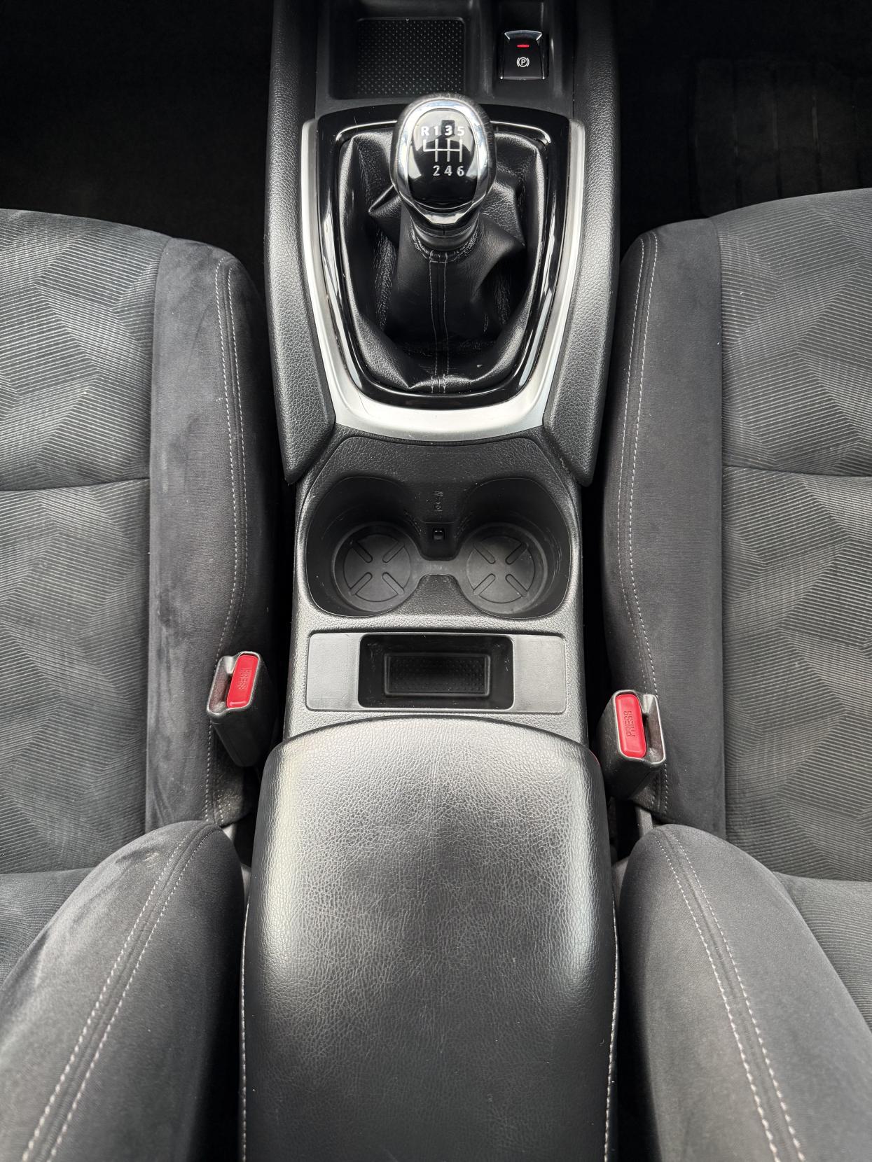 Nissan X-Trail 1.6 dCi N-Vision SUV 5dr Diesel Manual Euro 6 (s/s) (130 ps)