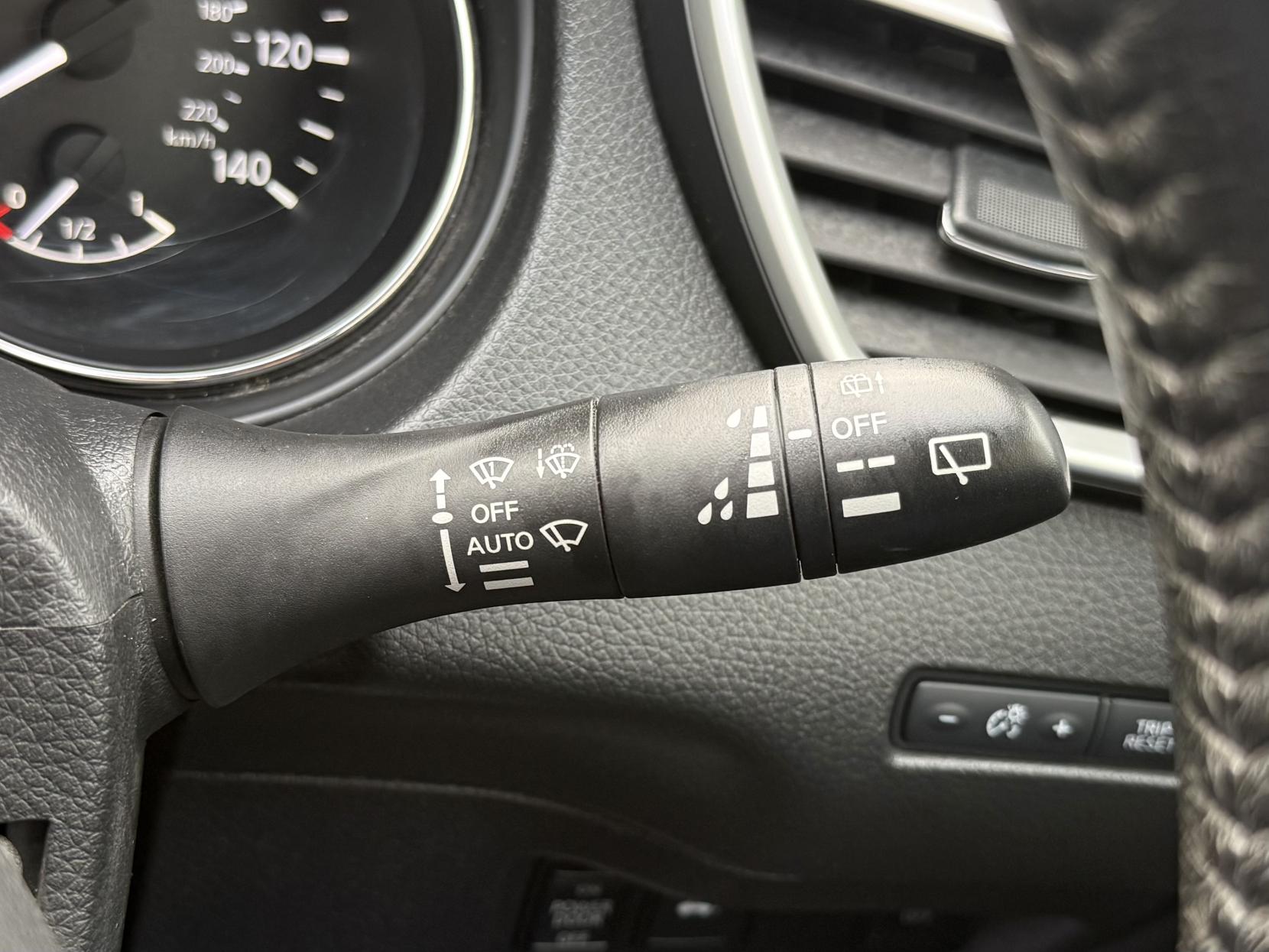 Nissan X-Trail 1.6 dCi N-Vision SUV 5dr Diesel Manual Euro 6 (s/s) (130 ps)