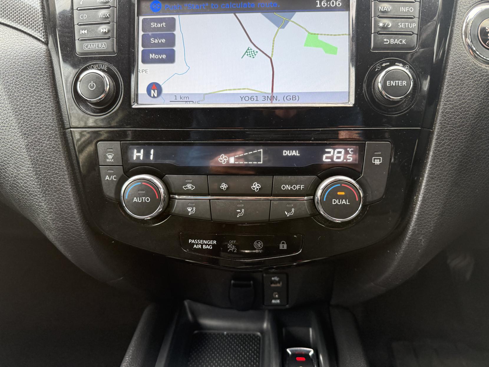 Nissan X-Trail 1.6 dCi N-Vision SUV 5dr Diesel Manual Euro 6 (s/s) (130 ps)