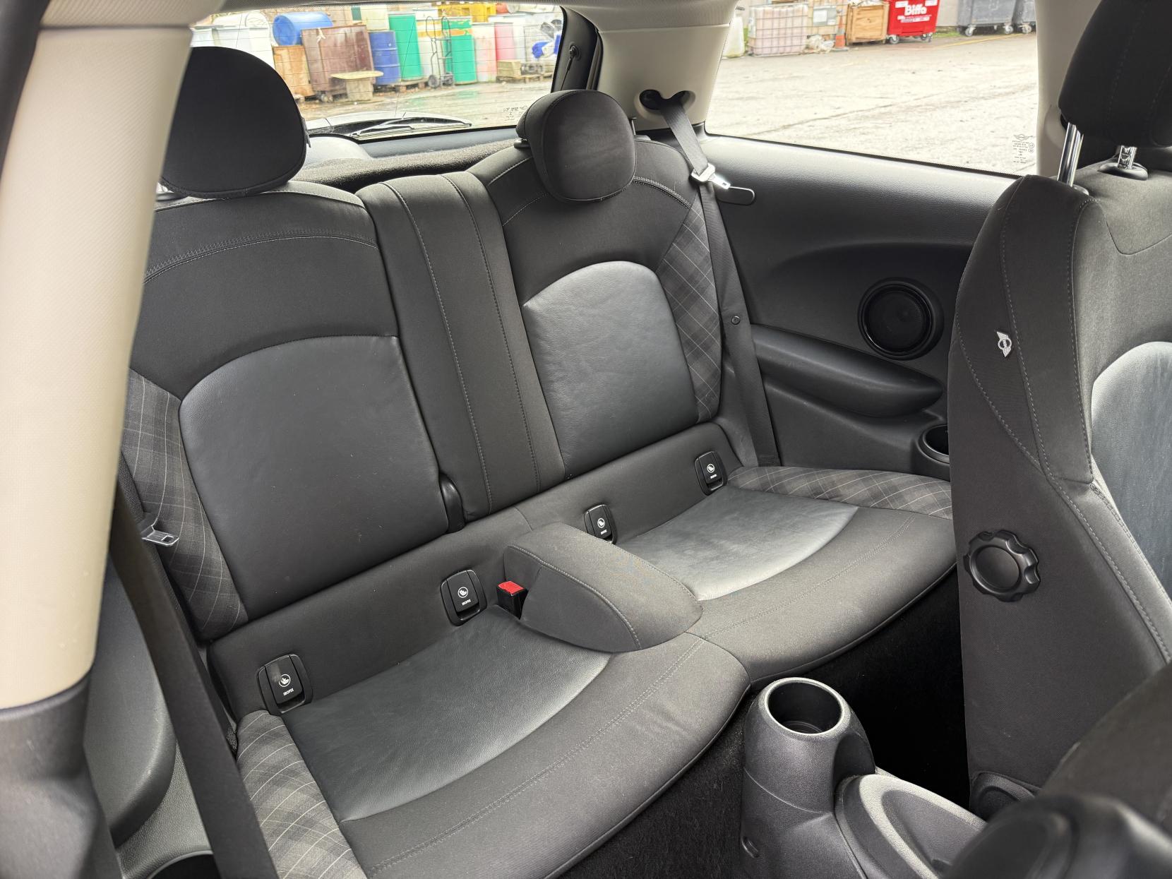 MINI Hatch 1.5 Cooper Hatchback 3dr Petrol Manual Euro 6 (s/s) (136 ps)