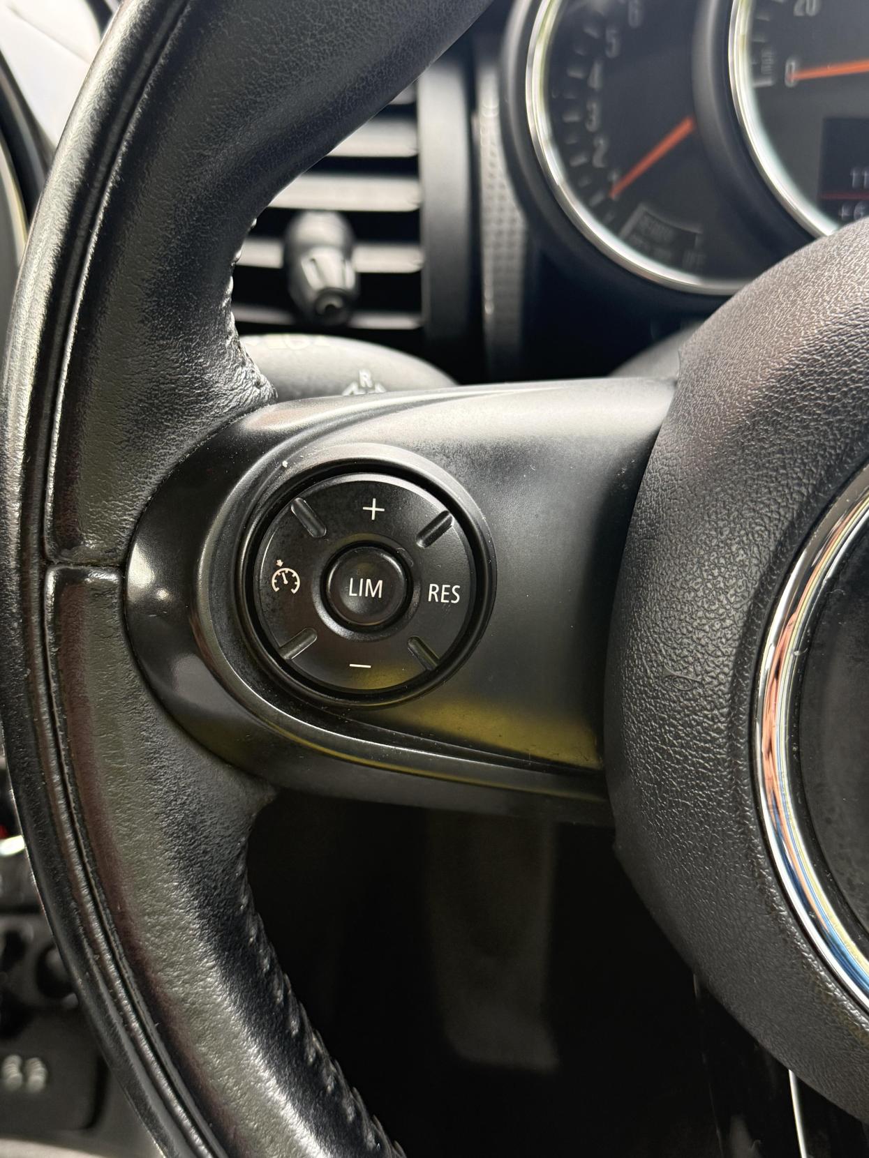 MINI Hatch 1.5 Cooper Hatchback 3dr Petrol Manual Euro 6 (s/s) (136 ps)