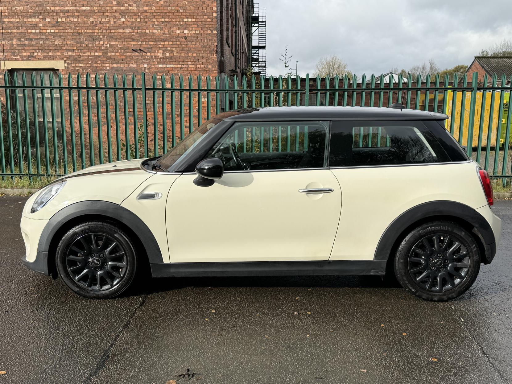 MINI Hatch 1.5 Cooper Hatchback 3dr Petrol Manual Euro 6 (s/s) (136 ps)