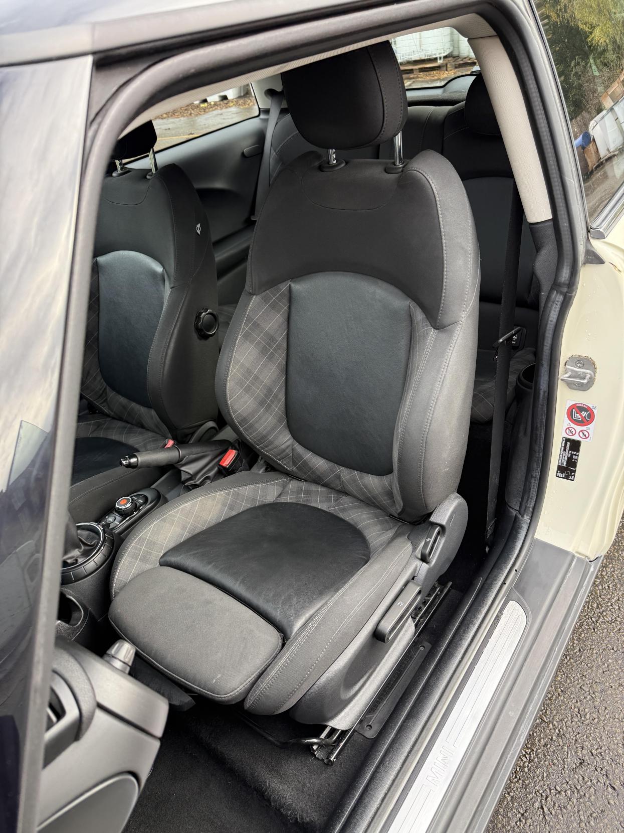 MINI Hatch 1.5 Cooper Hatchback 3dr Petrol Manual Euro 6 (s/s) (136 ps)