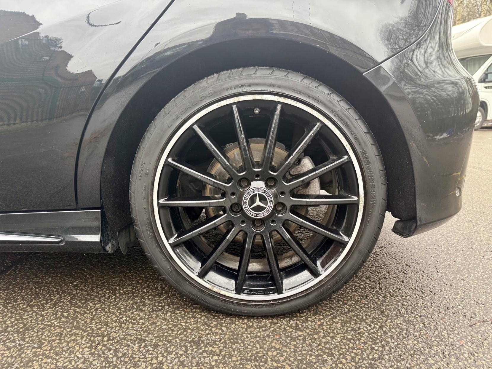 Mercedes-Benz A Class 1.6 A180 AMG Line Hatchback 5dr Petrol 7G-DCT Euro 6 (s/s) (122 ps)