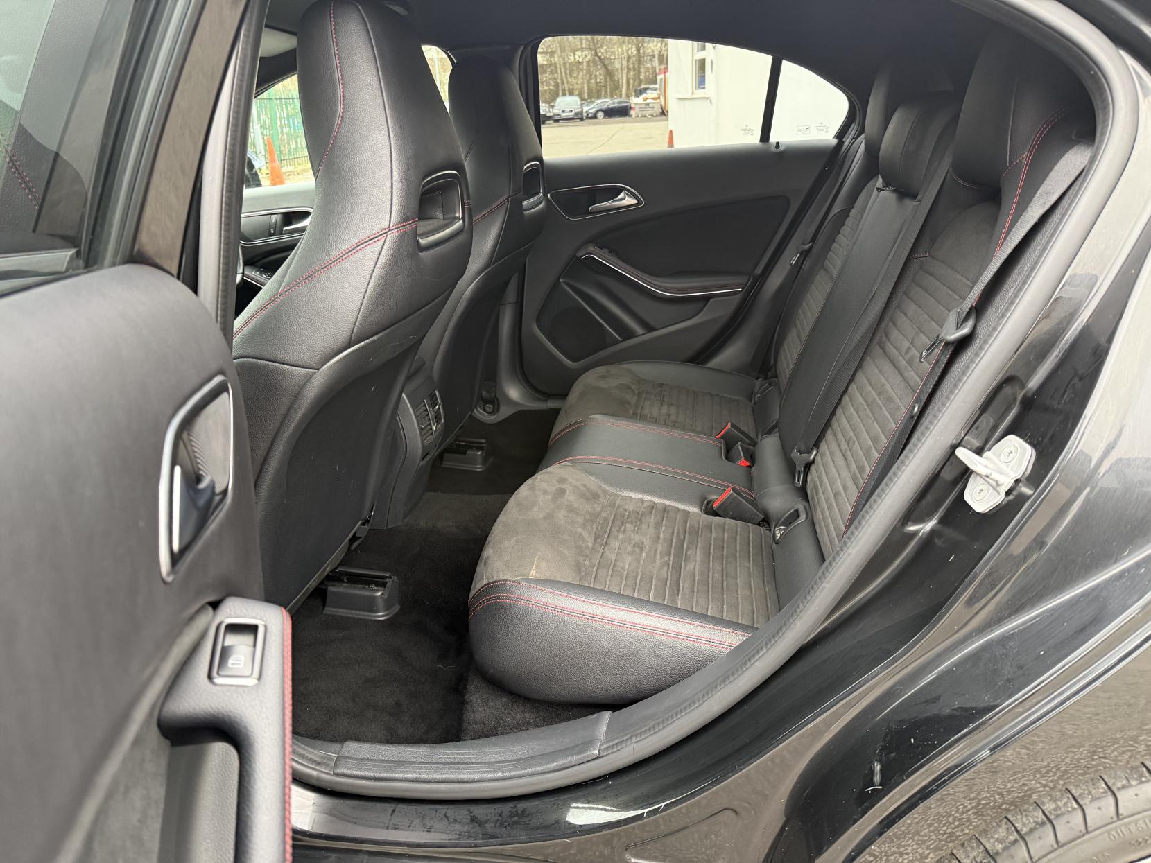 Mercedes-Benz A Class 1.6 A180 AMG Line Hatchback 5dr Petrol 7G-DCT Euro 6 (s/s) (122 ps)