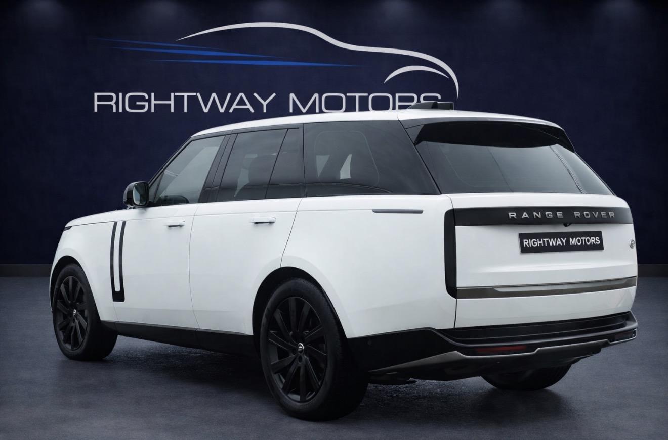 Land Rover Range Rover 3.0 P400 MHEV SE SUV 5dr Petrol Auto 4WD Euro 6 (s/s) (400 ps)