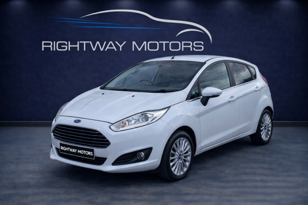 Ford Fiesta 1.6 TDCi ECOnetic Titanium Hatchback 5dr Diesel Manual Euro 5 (s/s) (95 ps)