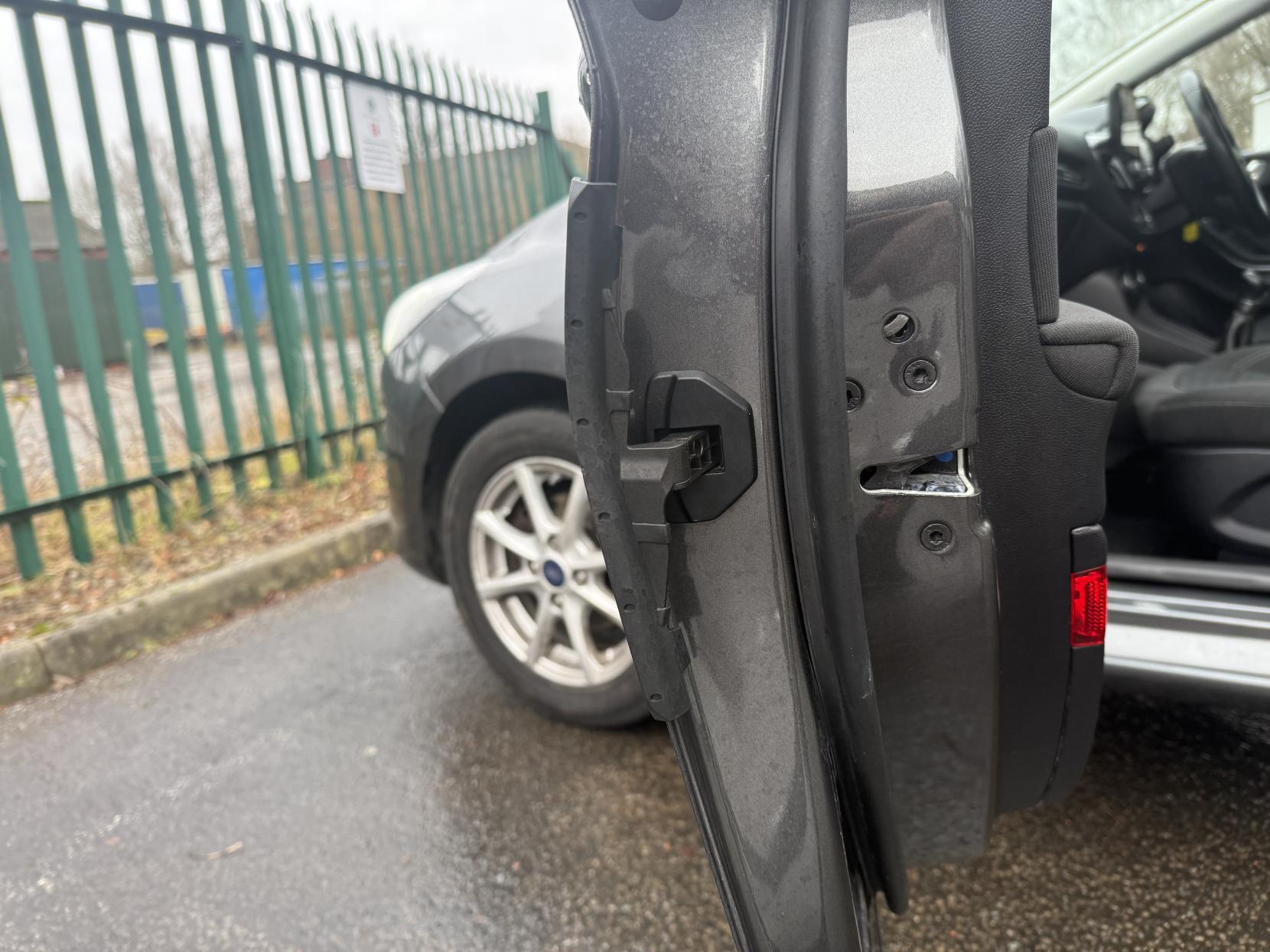 Ford Fiesta 1.1 Ti-VCT Zetec Hatchback 5dr Petrol Manual Euro 6 (s/s) (85 ps)