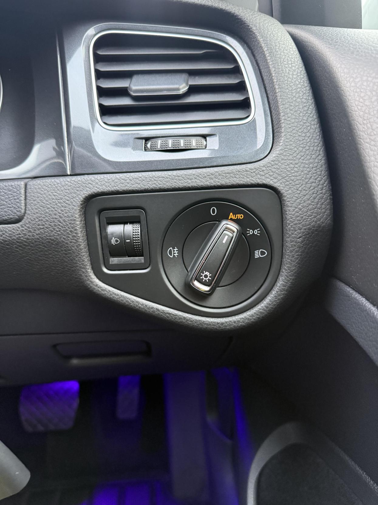 Volkswagen Golf 1.4 TSI BlueMotion Tech SE Nav Hatchback 5dr Petrol DSG Euro 6 (s/s) (125 ps)