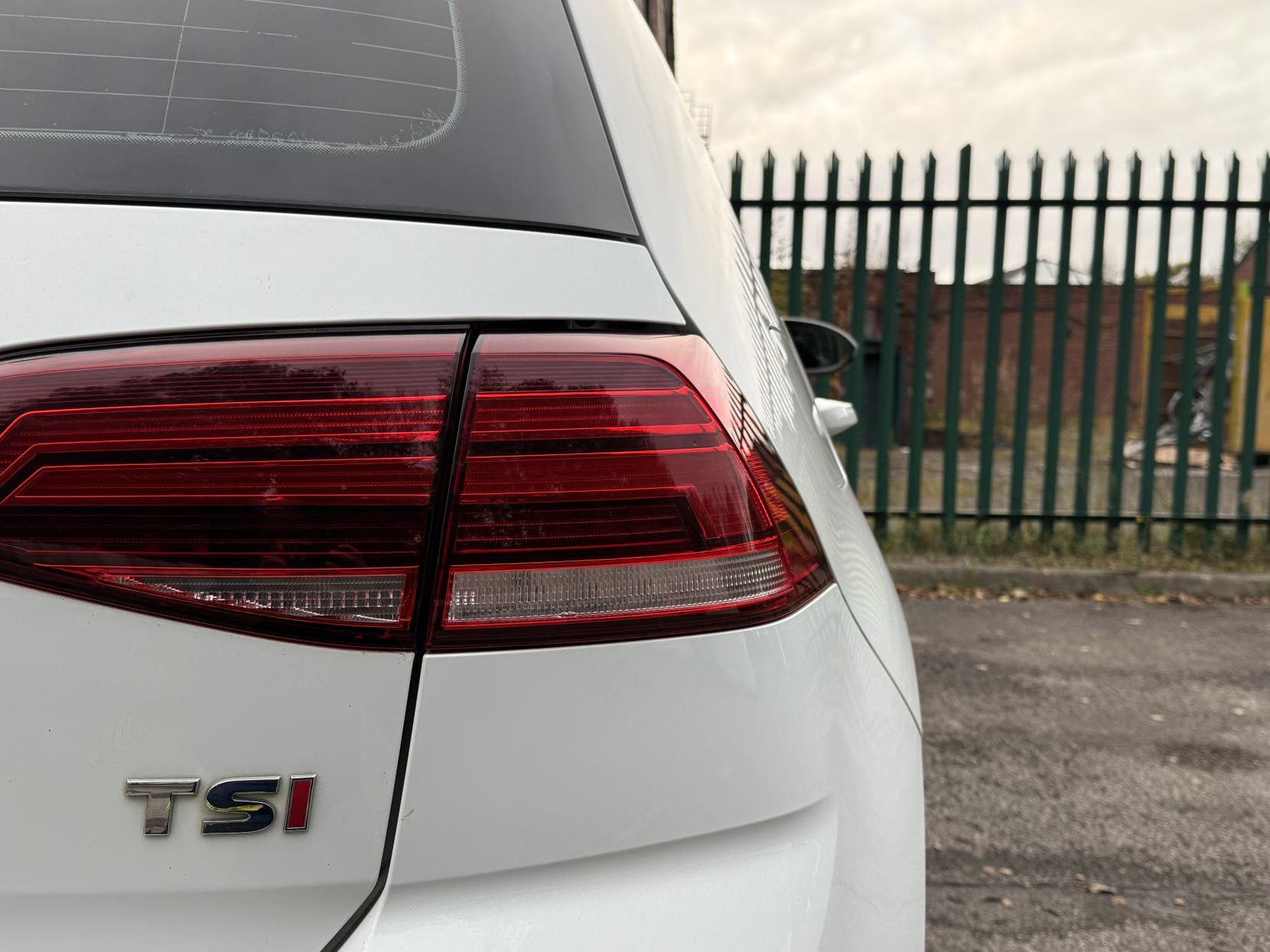 Volkswagen Golf 1.4 TSI BlueMotion Tech SE Nav Hatchback 5dr Petrol DSG Euro 6 (s/s) (125 ps)