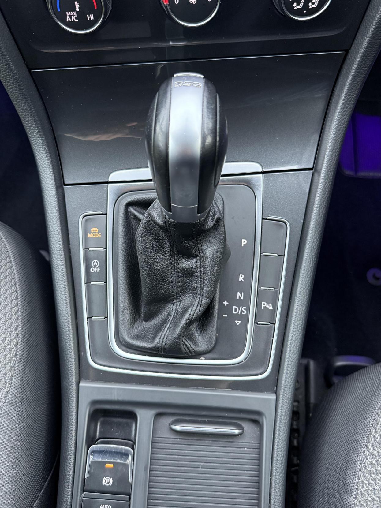 Volkswagen Golf 1.4 TSI BlueMotion Tech SE Nav Hatchback 5dr Petrol DSG Euro 6 (s/s) (125 ps)