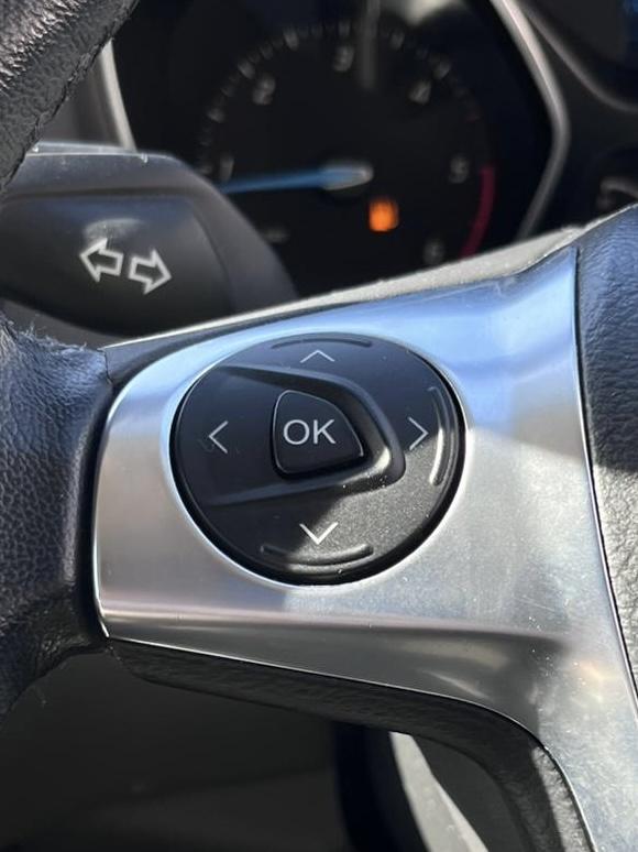 Ford Focus 1.6 TDCi Zetec Hatchback 5dr Diesel Manual Euro 5 (s/s) (115 ps)