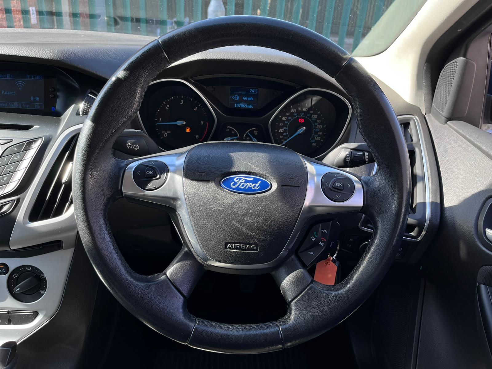 Ford Focus 1.6 TDCi Zetec Hatchback 5dr Diesel Manual Euro 5 (s/s) (115 ps)