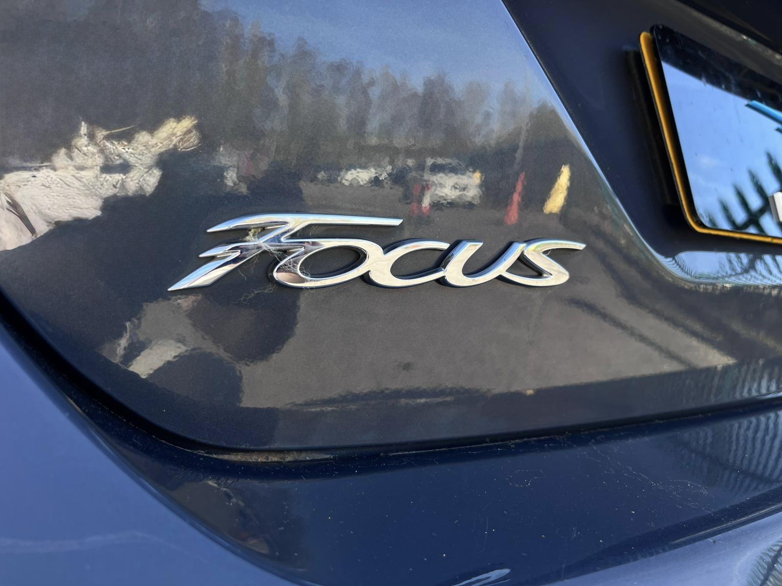 Ford Focus 1.6 TDCi Zetec Hatchback 5dr Diesel Manual Euro 5 (s/s) (115 ps)