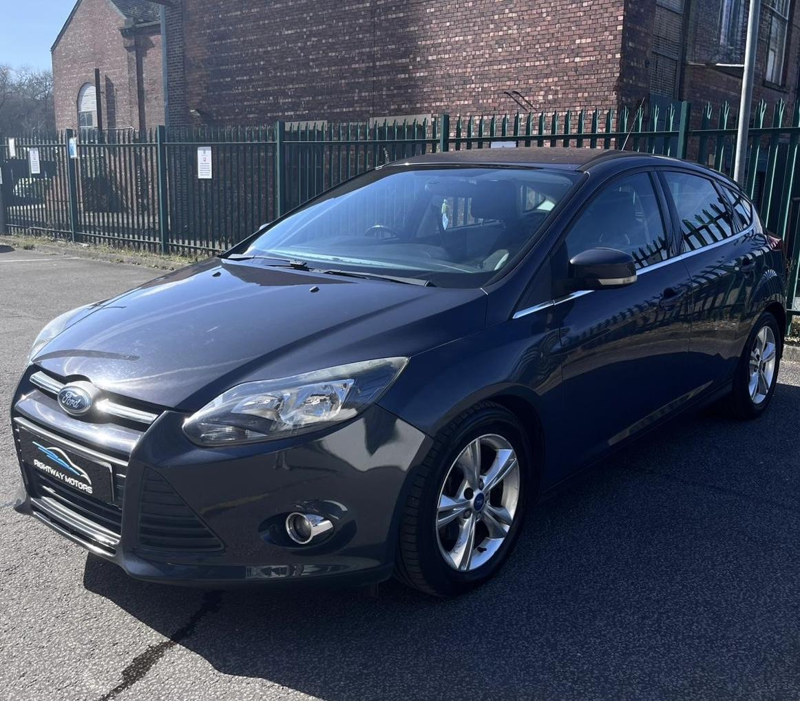 Ford Focus 1.6 TDCi Zetec Hatchback 5dr Diesel Manual Euro 5 (s/s) (115 ps)