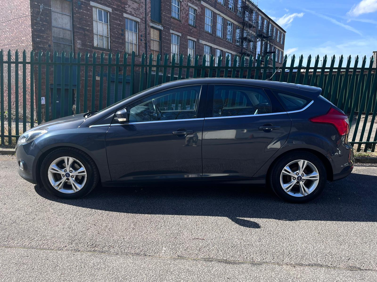 Ford Focus 1.6 TDCi Zetec Hatchback 5dr Diesel Manual Euro 5 (s/s) (115 ps)