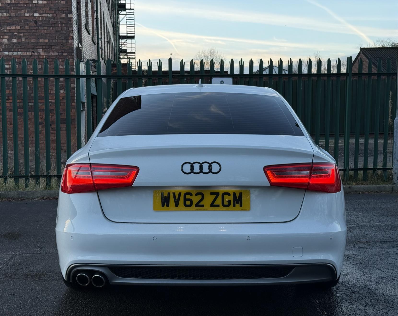 Audi A6 Saloon 2.0 TDI S line Saloon 4dr Diesel Multitronic Euro 5 (s/s) (177 ps)