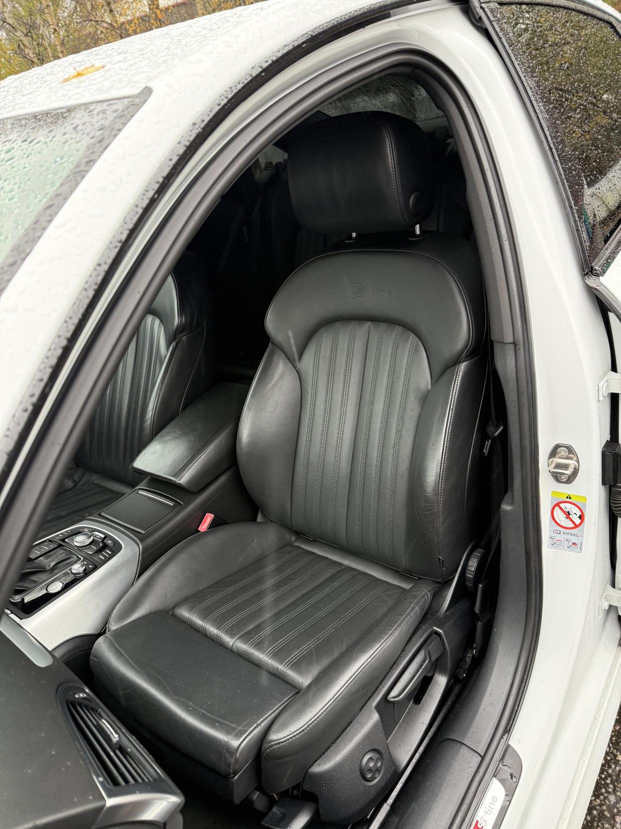 Audi A6 Saloon 2.0 TDI S line Saloon 4dr Diesel Multitronic Euro 5 (s/s) (177 ps)