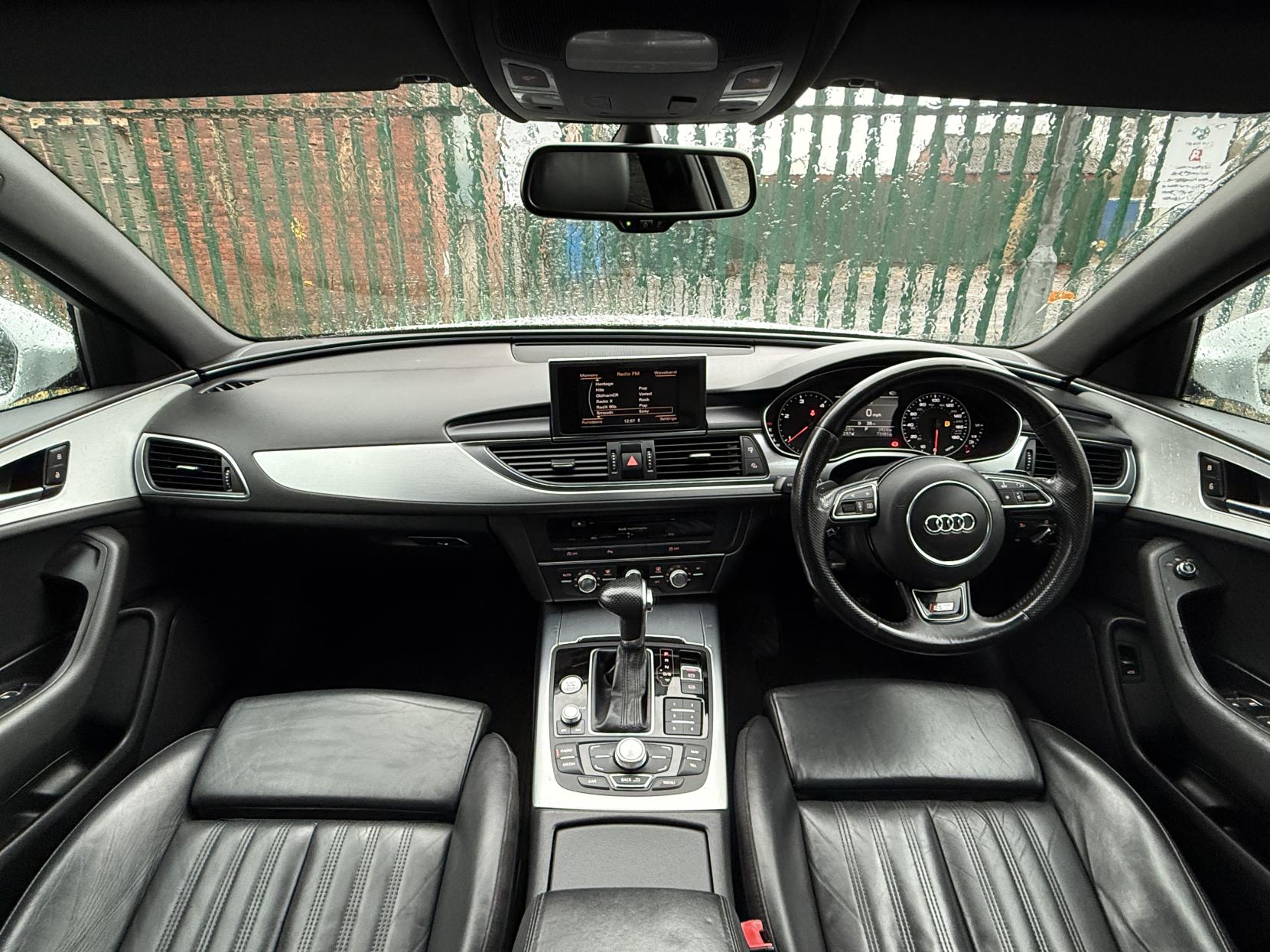 Audi A6 Saloon 2.0 TDI S line Saloon 4dr Diesel Multitronic Euro 5 (s/s) (177 ps)