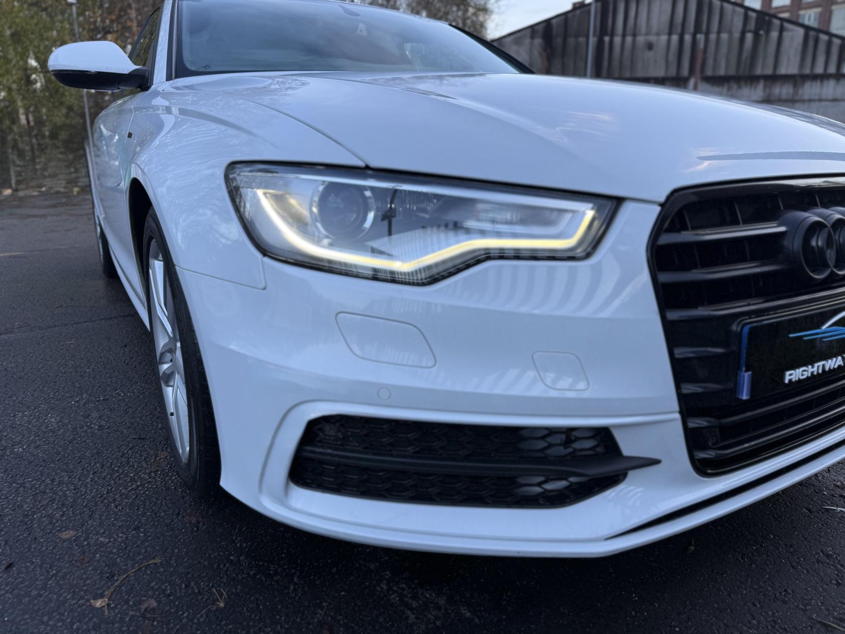 Audi A6 Saloon 2.0 TDI S line Saloon 4dr Diesel Multitronic Euro 5 (s/s) (177 ps)