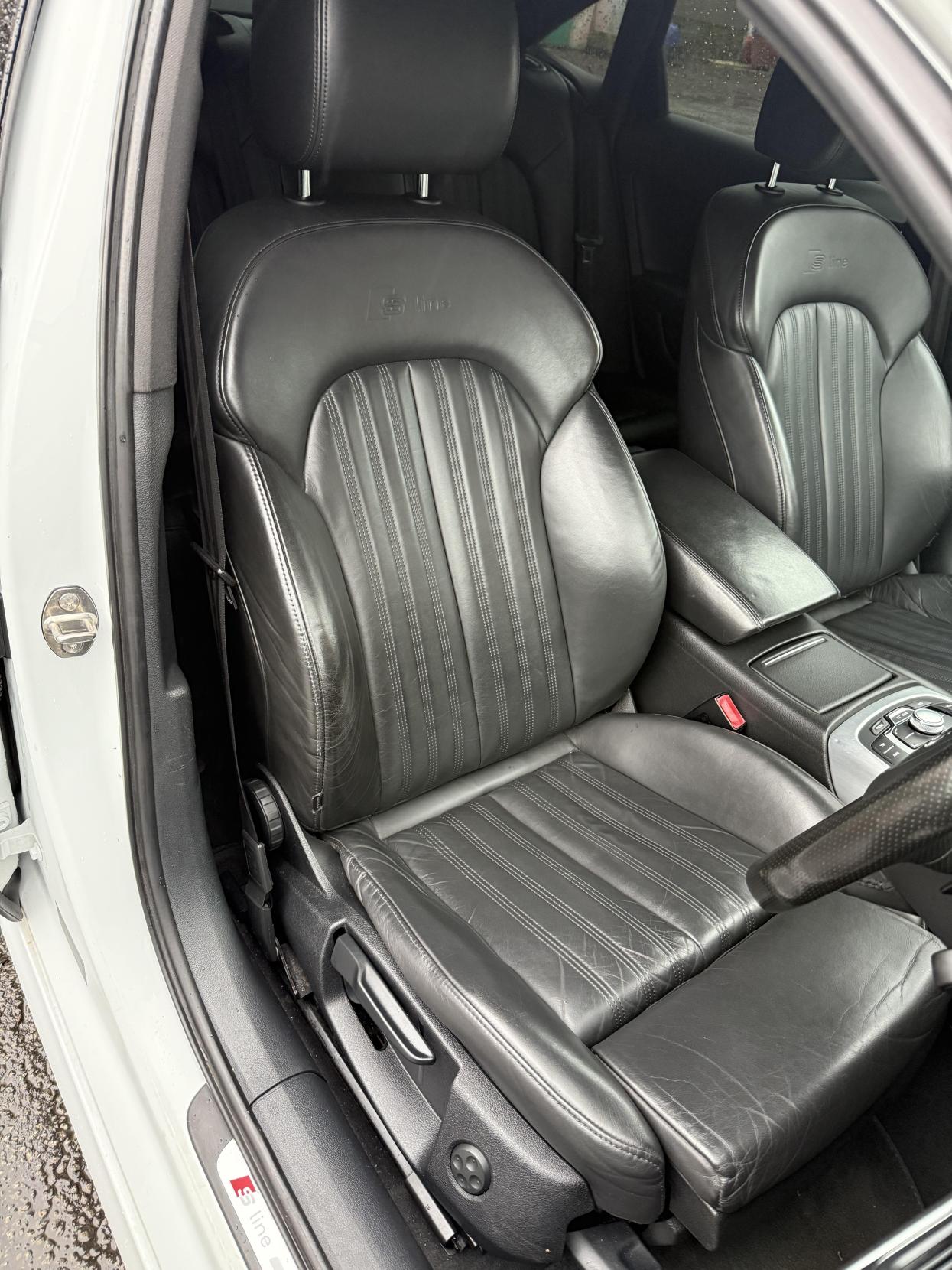 Audi A6 Saloon 2.0 TDI S line Saloon 4dr Diesel Multitronic Euro 5 (s/s) (177 ps)