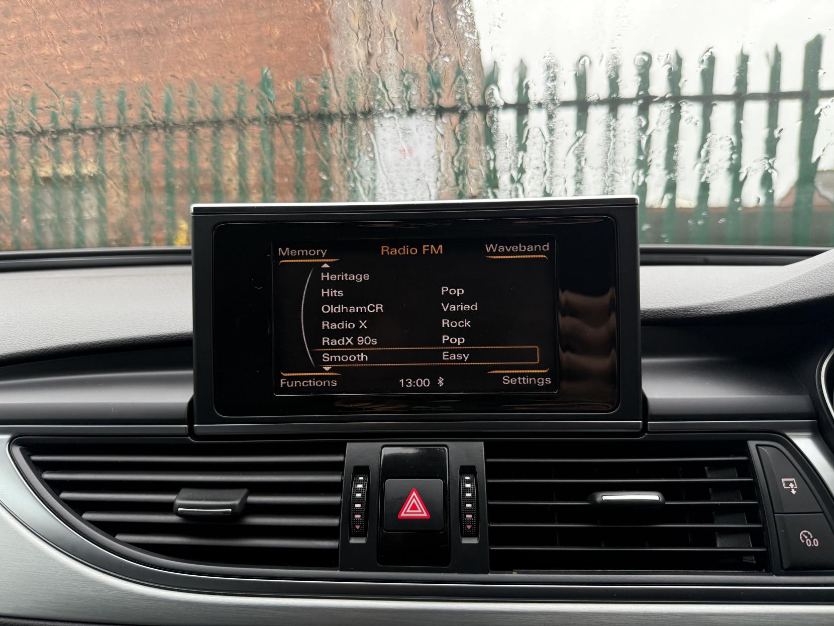 Audi A6 Saloon 2.0 TDI S line Saloon 4dr Diesel Multitronic Euro 5 (s/s) (177 ps)