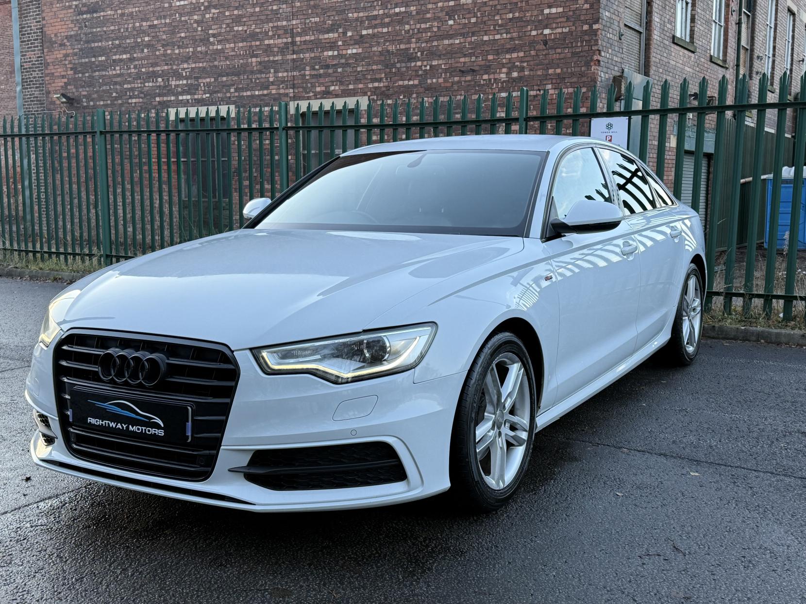 Audi A6 Saloon 2.0 TDI S line Saloon 4dr Diesel Multitronic Euro 5 (s/s) (177 ps)