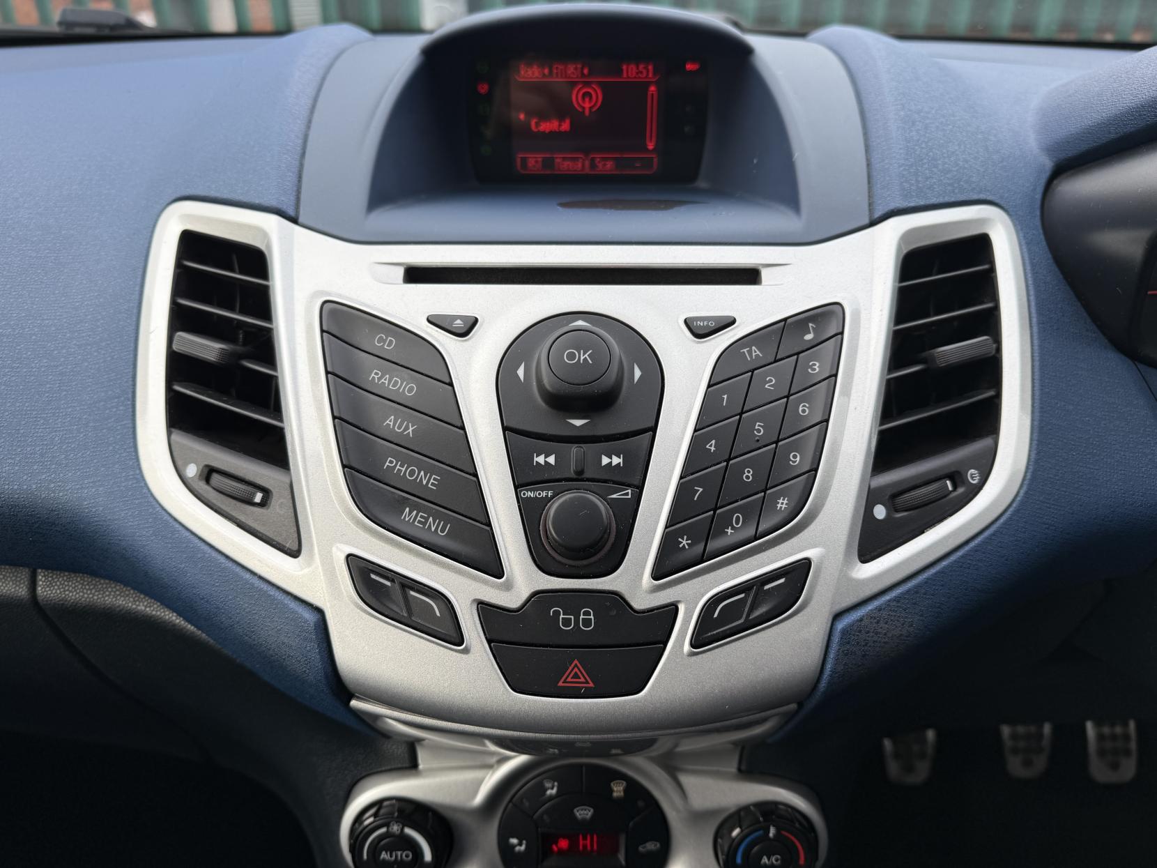 Ford Fiesta 1.6 Zetec S Hatchback 3dr Petrol Manual (139 g/km, 118 bhp)