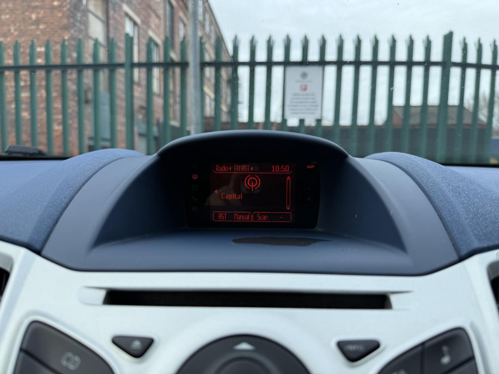 Ford Fiesta 1.6 Zetec S Hatchback 3dr Petrol Manual (139 g/km, 118 bhp)