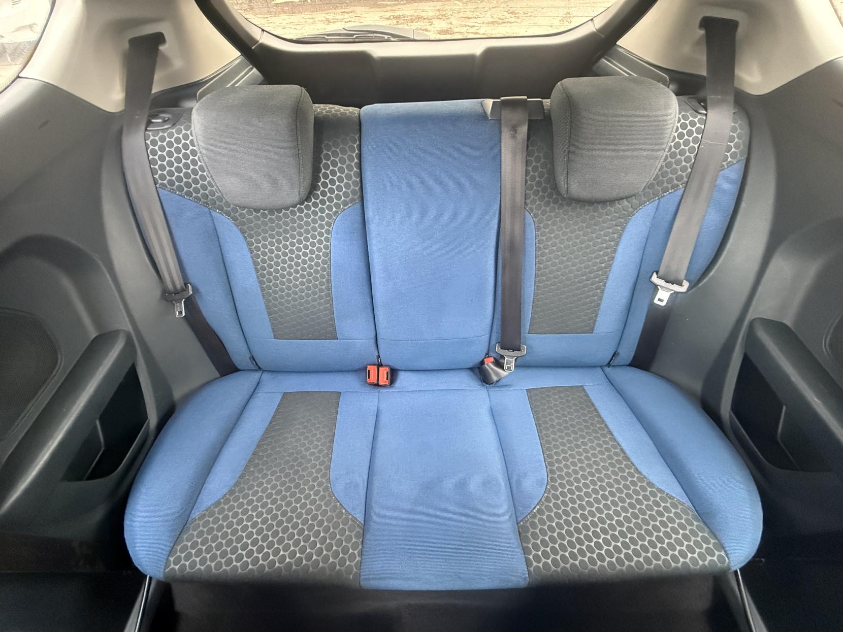 Ford Fiesta 1.6 Zetec S Hatchback 3dr Petrol Manual (139 g/km, 118 bhp)