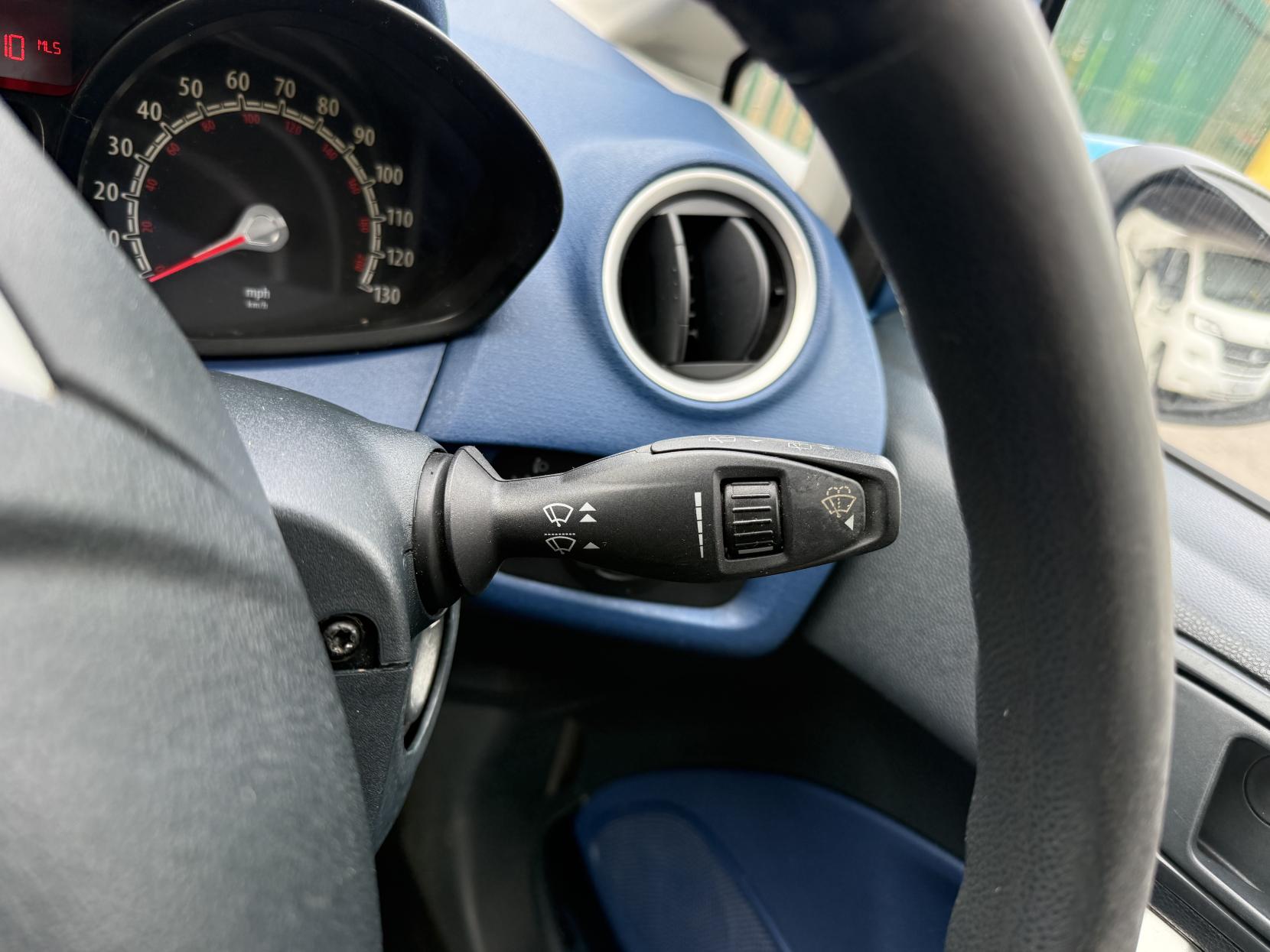 Ford Fiesta 1.6 Zetec S Hatchback 3dr Petrol Manual (139 g/km, 118 bhp)