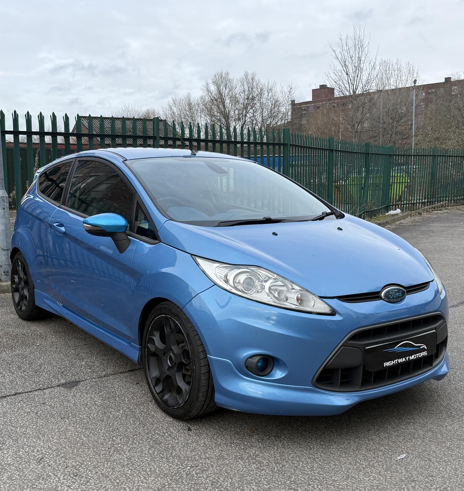Ford Fiesta 1.6 Zetec S Hatchback 3dr Petrol Manual (139 g/km, 118 bhp)
