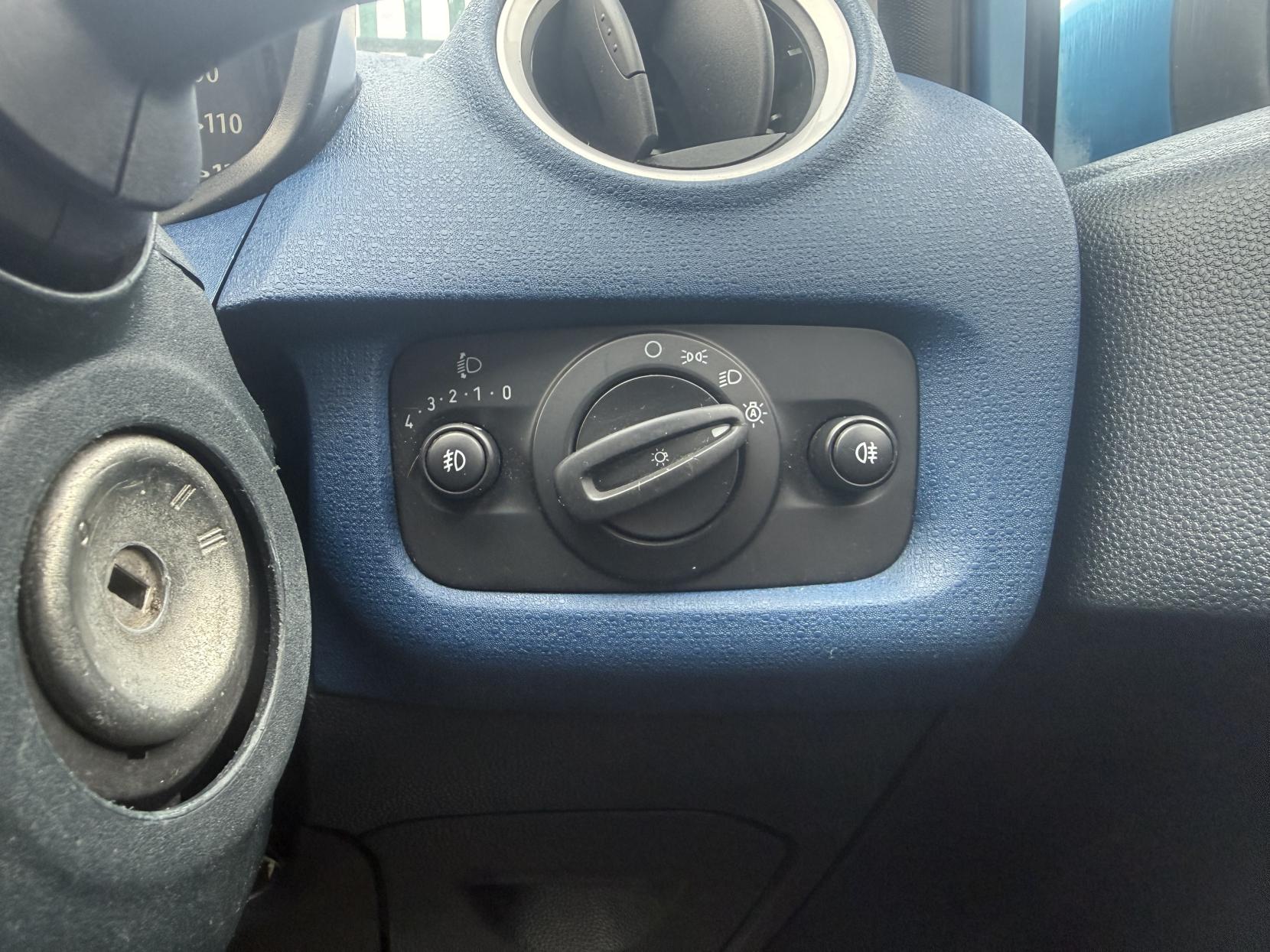 Ford Fiesta 1.6 Zetec S Hatchback 3dr Petrol Manual (139 g/km, 118 bhp)