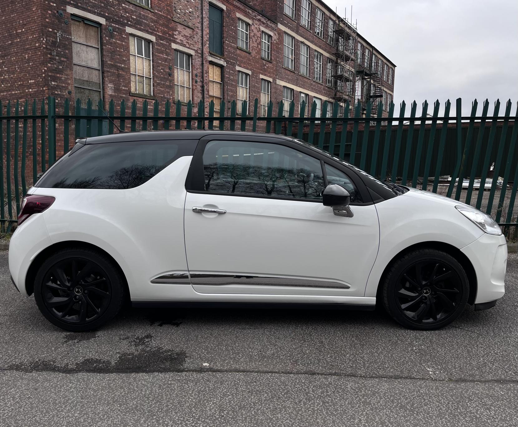 DS AUTOMOBILES DS 3 1.6 BlueHDi DStyle Nav Hatchback 3dr Diesel Manual Euro 6 (s/s) (100 ps)