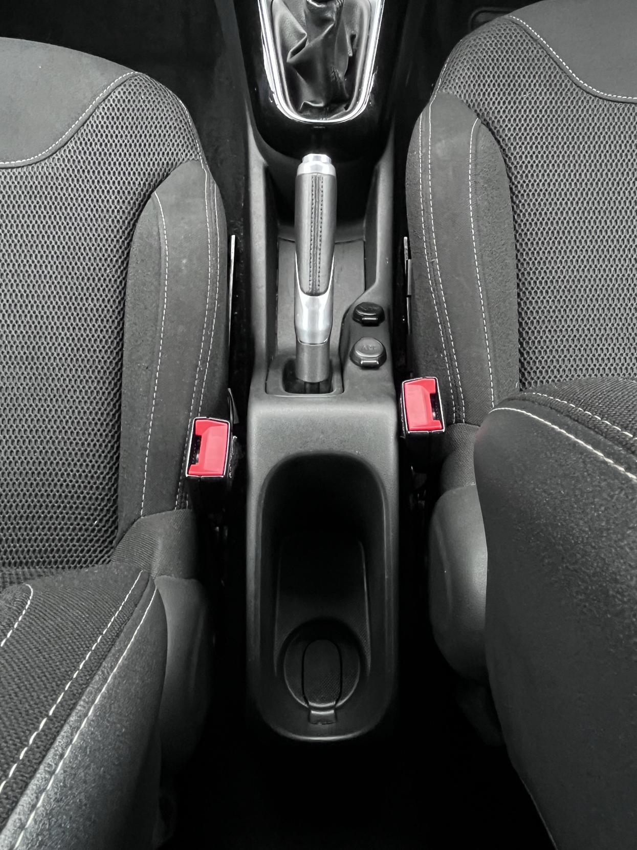 DS AUTOMOBILES DS 3 1.6 BlueHDi DStyle Nav Hatchback 3dr Diesel Manual Euro 6 (s/s) (100 ps)