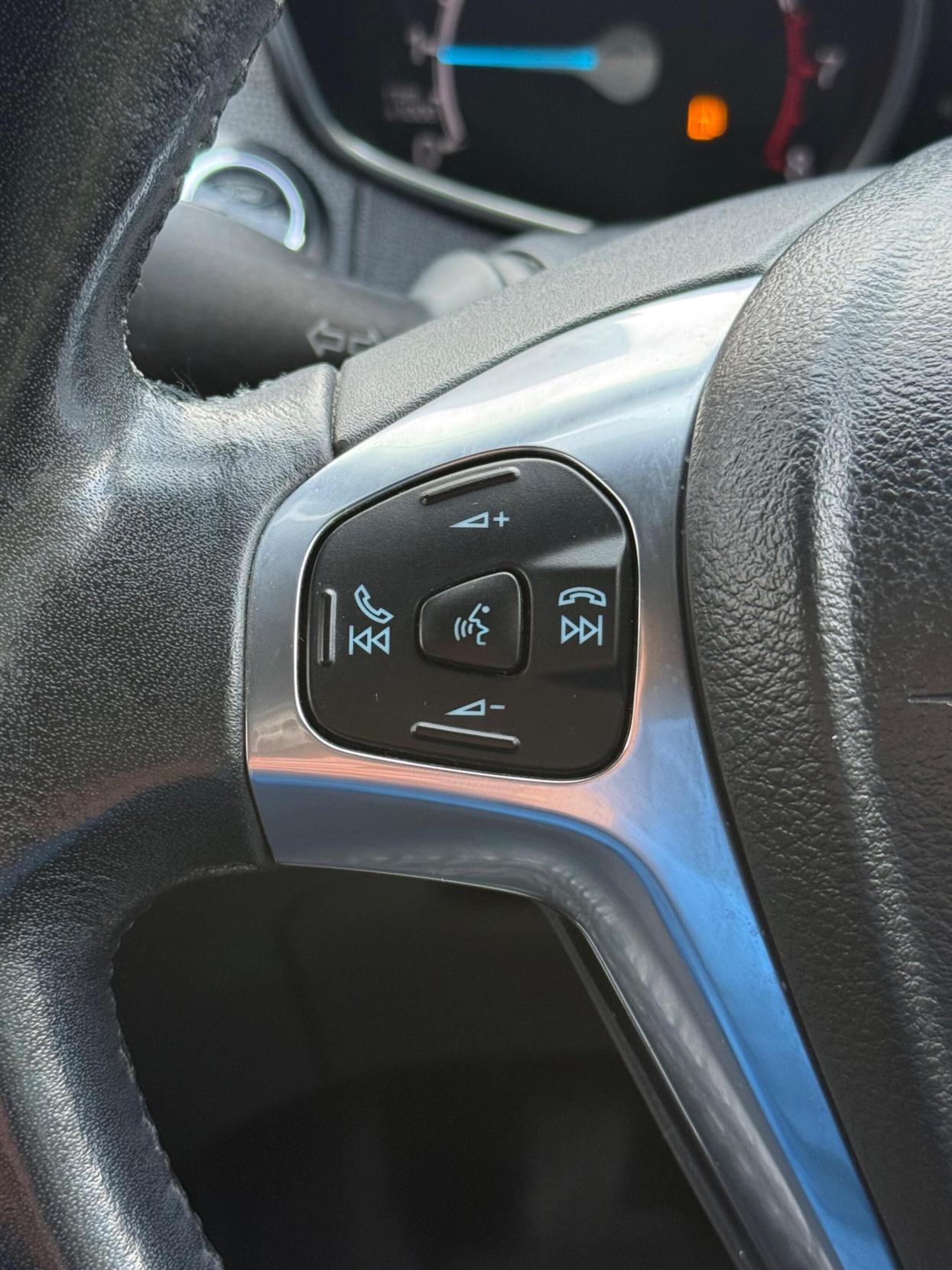 Ford EcoSport 1.0T EcoBoost Titanium 2WD Euro 5 (s/s) 5dr